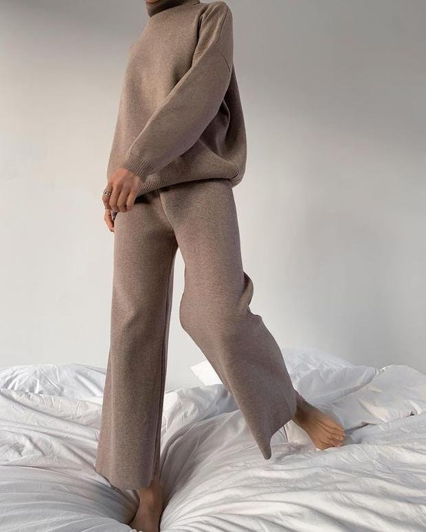Ava - Knitted solid color loose casual suit