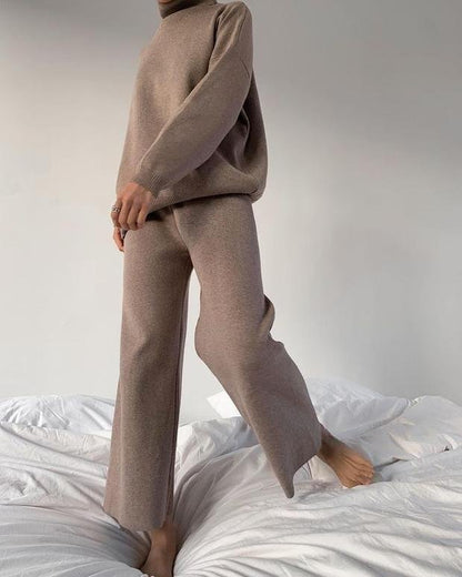 Ava - Knitted solid color loose casual suit
