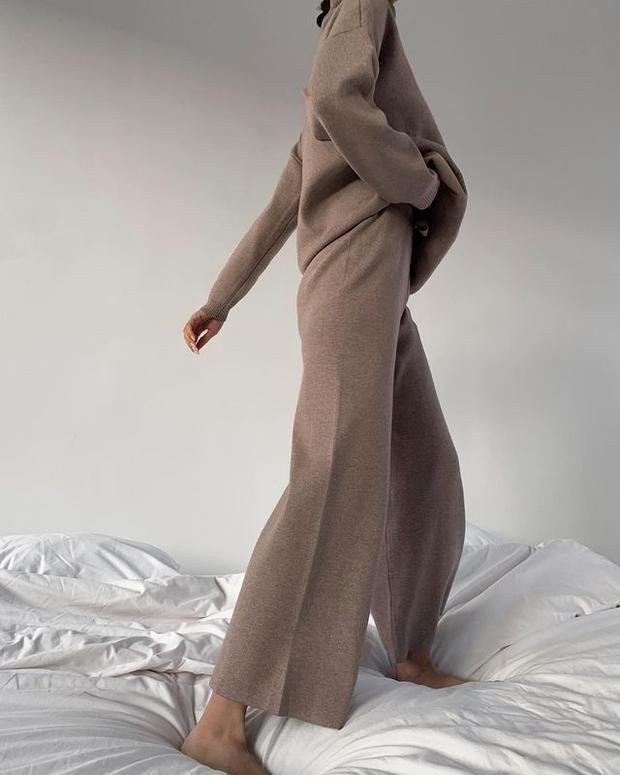 Ava - Knitted solid color loose casual suit