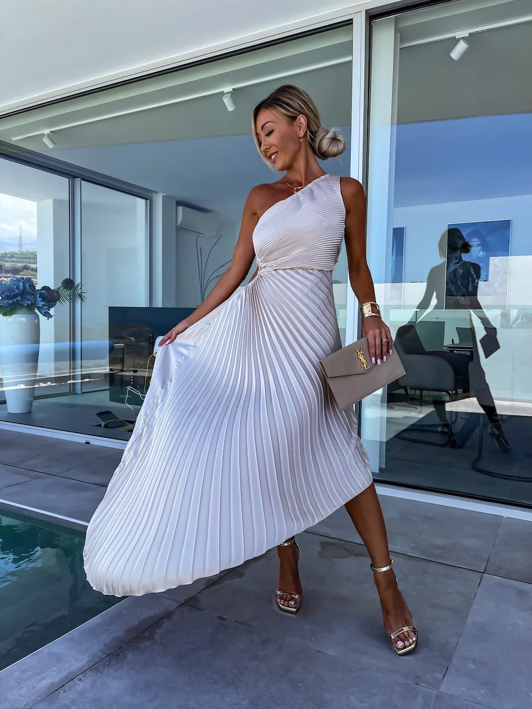 Margovil Elegant Irregular Pleated One-Shoulder Dress