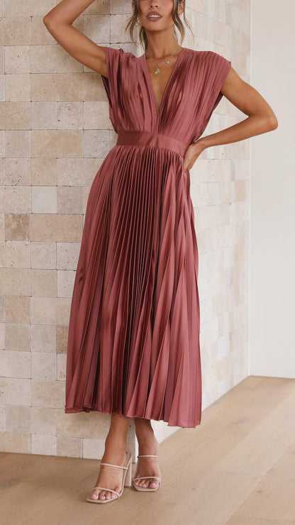 Nova Elegant Pleated Midi Dress