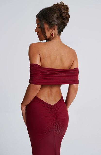 Maya - Elegant Off-Shoulder Maxi Dress