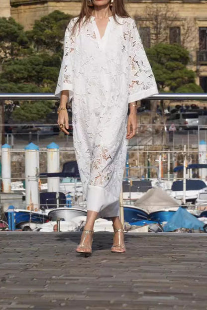 Modern Flowing Refined Lace Dress